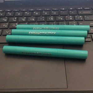 Lot of 4 Kimuse Eye Shadow Sticks